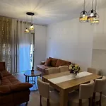 Διαμέρισμα Near The *